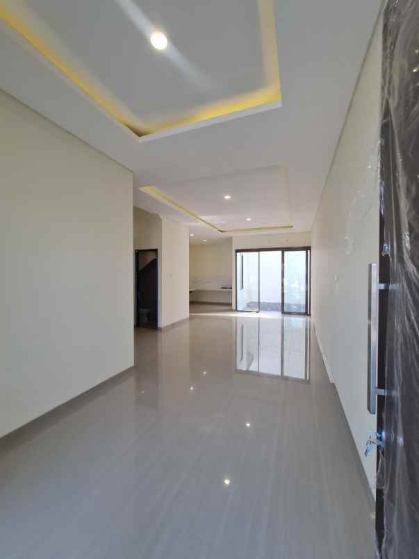 rumah baruk tengah new minimalis granit toto