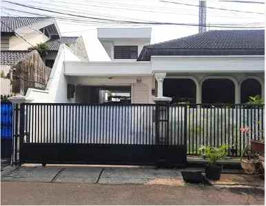 rumah besar area tanah kusir lokasi tenang dekat pim