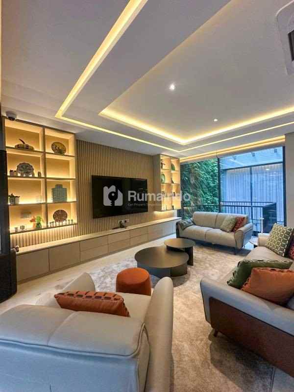 rumah brand new bergaya tropical modern