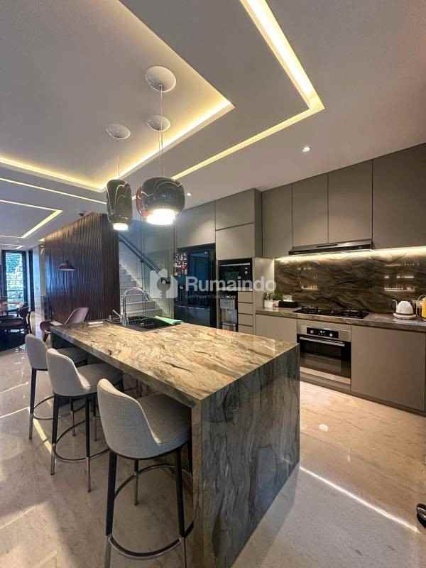 rumah brand new bergaya tropical modern