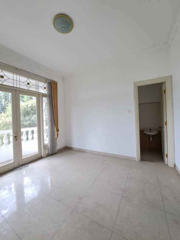 rumah butuh renov hitung tanah saja wisata bukit mas