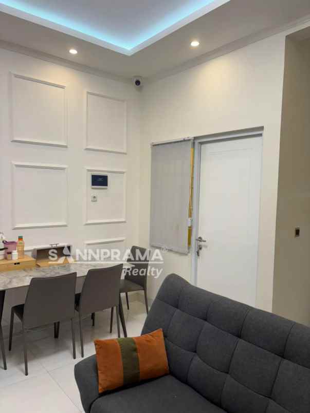 rumah cantik graha cinere cinere parkview dekat tol rn