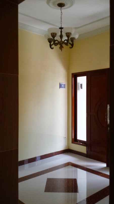 rumah cantik komplek duren sawit jakarta timur