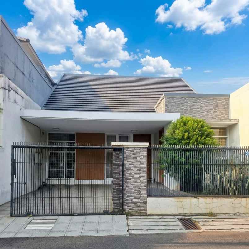 rumah cantik siap huni di rawamangun jakarta timur