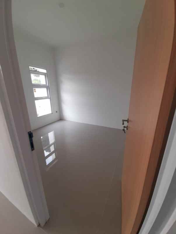 rumah cilame jl h gofur cimahi