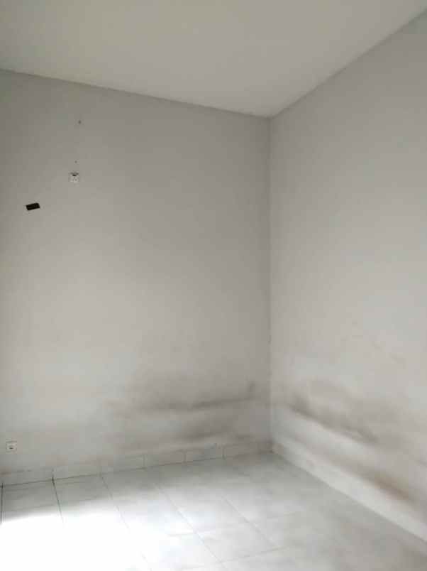 rumah cluster ifolia kota harapan indah bekasi