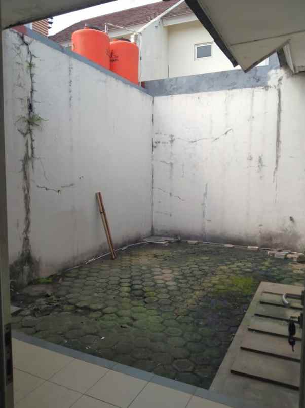 rumah cluster ifolia kota harapan indah bekasi