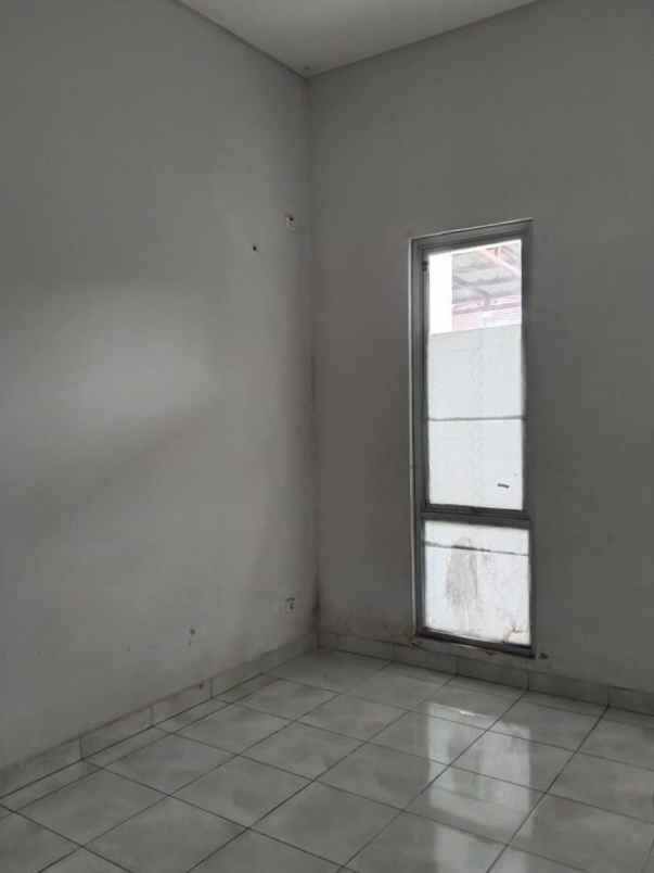 rumah cluster ifolia kota harapan indah bekasi