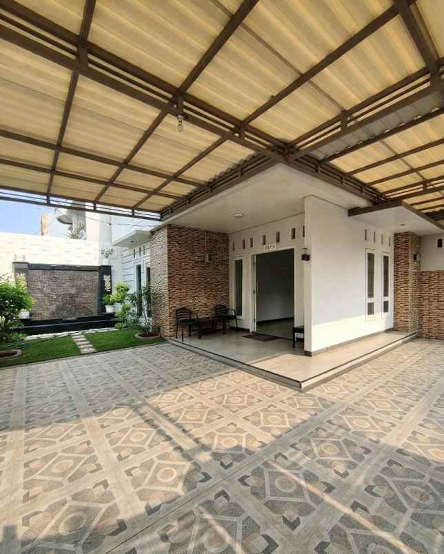 rumah dalam komplek di pondok kelapa jakarta timur