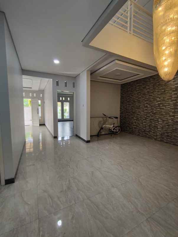 rumah dalam komplek di pondok kelapa jakarta timur