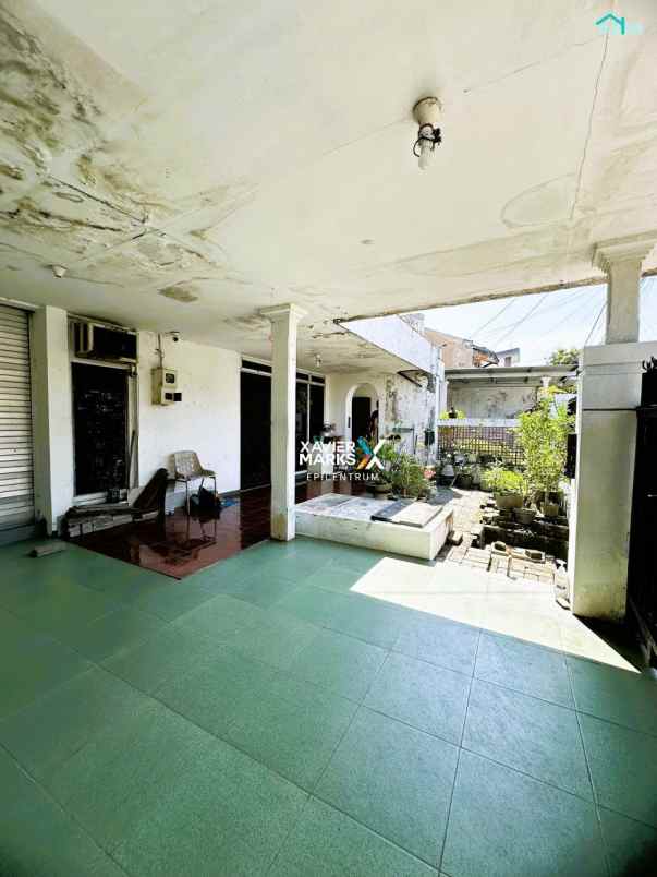 rumah di baratajaya dekat gubeng ngagel panjang jiwo