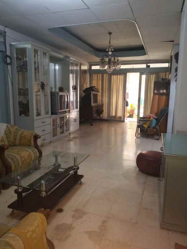 rumah di jalan layungsari kota bogor