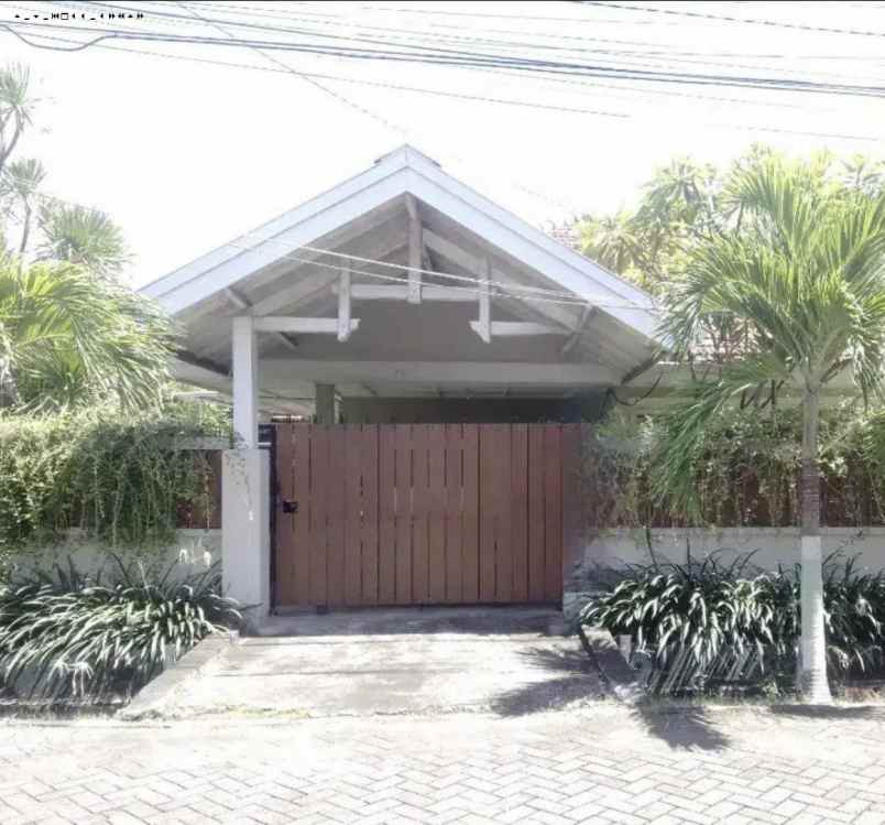 rumah di manyar surabaya strategis full furnish