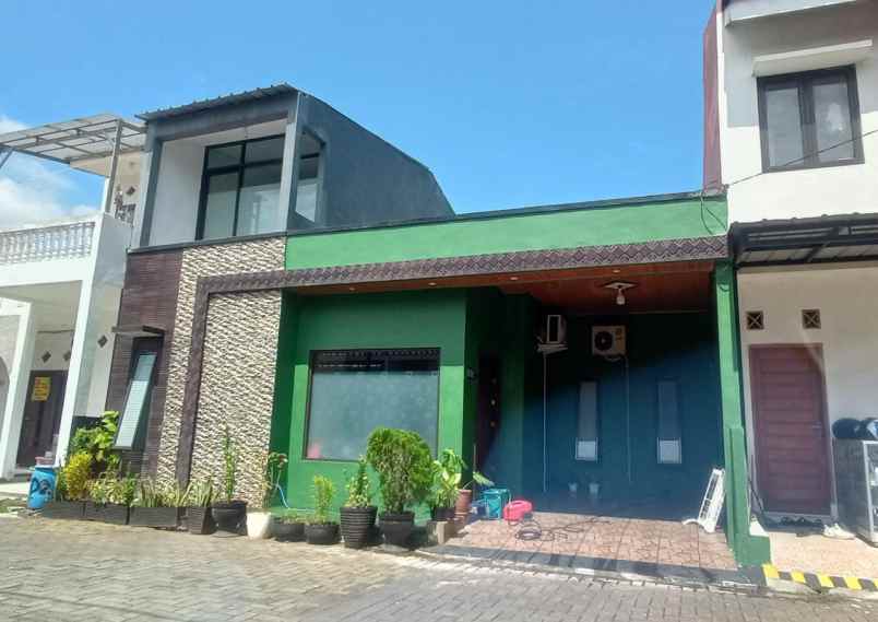 rumah dijual cepat lokasi segitiga emas di depok