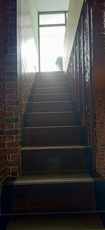 rumah dijual cepat lokasi segitiga emas di depok