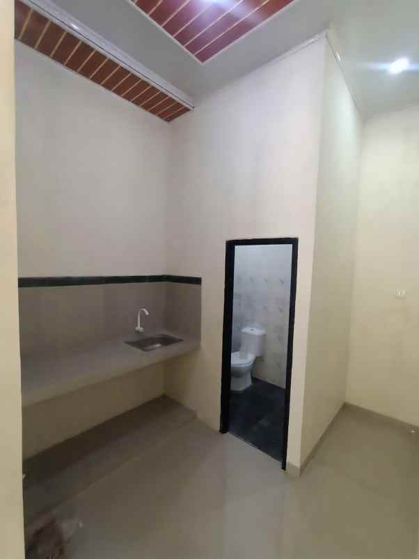 rumah dijual dekat stasiun krl