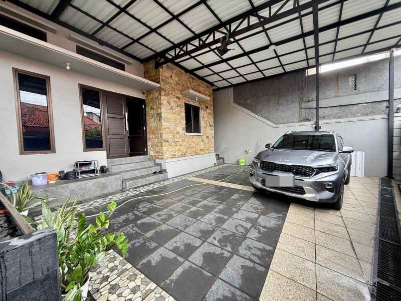 rumah favorit area tanjung barat akses tol cepat