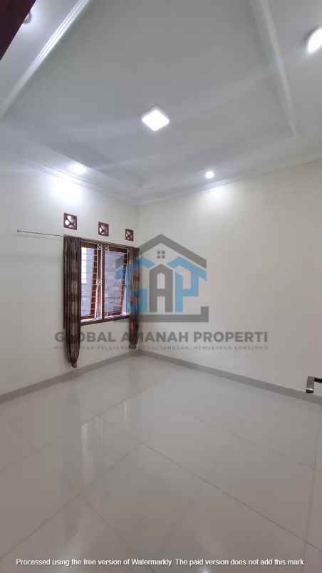 rumah gress cihanjuang indah siap huni hadap barat
