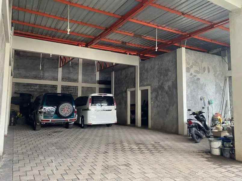 rumah gudang tambak medokan ayu strategis row 7m
