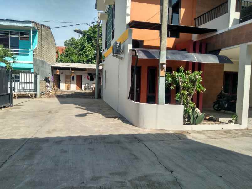 rumah jalan raya patriot