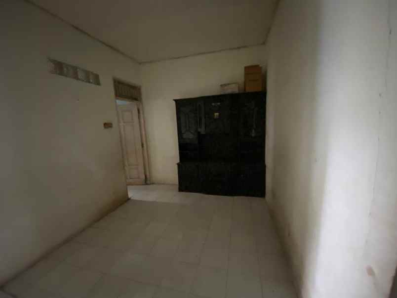 rumah jl cemara ii no 99 rt 003