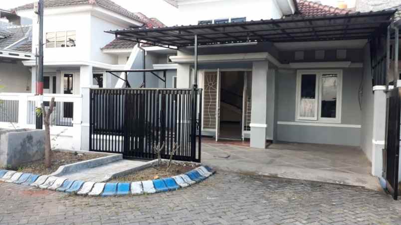 rumah jl durian pondok candra strategis