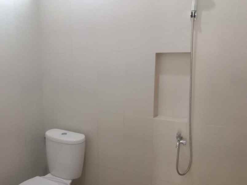 rumah jl pangrango sukahati