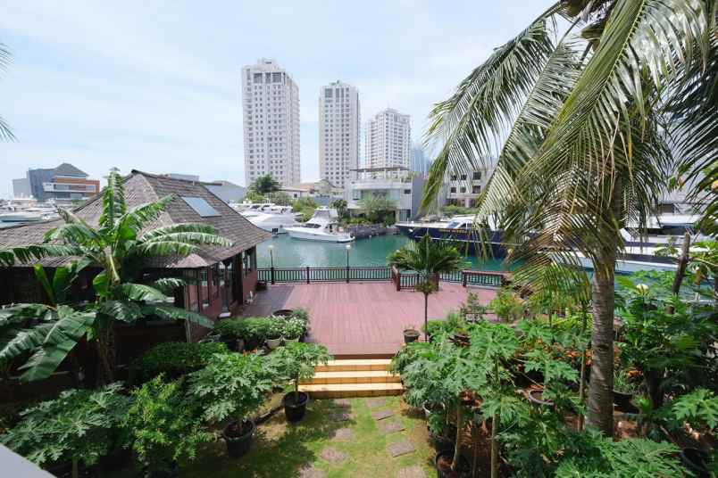 rumah jl pantai mutiara pluit