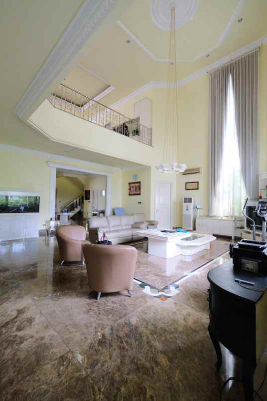 rumah jl pantai mutiara pluit