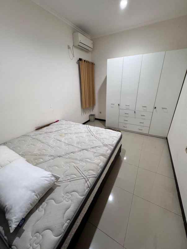 rumah lebak arum terawat furnish