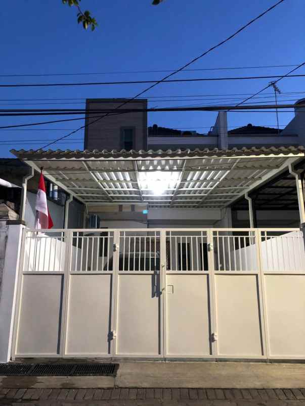 rumah lebak arum terawat furnish