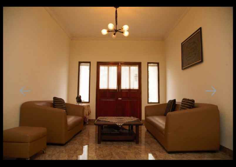 rumah luas asri di sukaati bandung