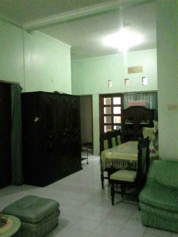 rumah luas tenang dan nyaman duta bukit mas banyumanik