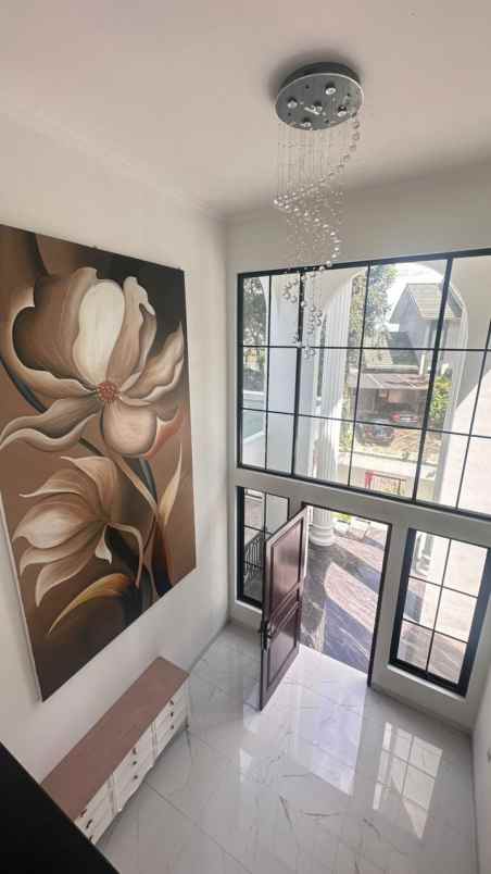 rumah luxury di sentul city dengan kolam renang