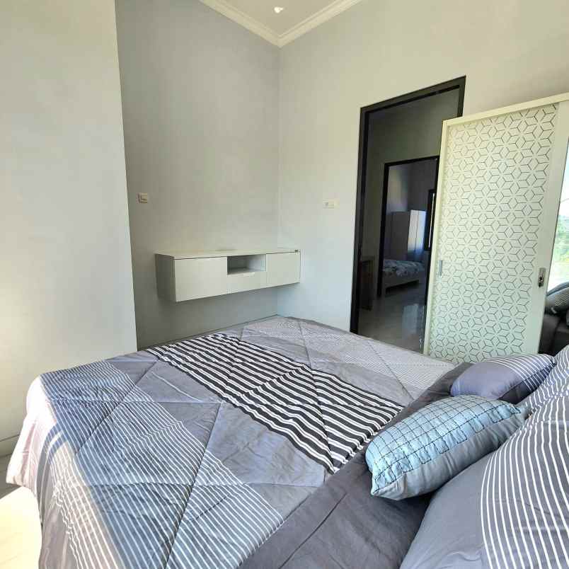 rumah medokan asri barat baru gress semi furnished