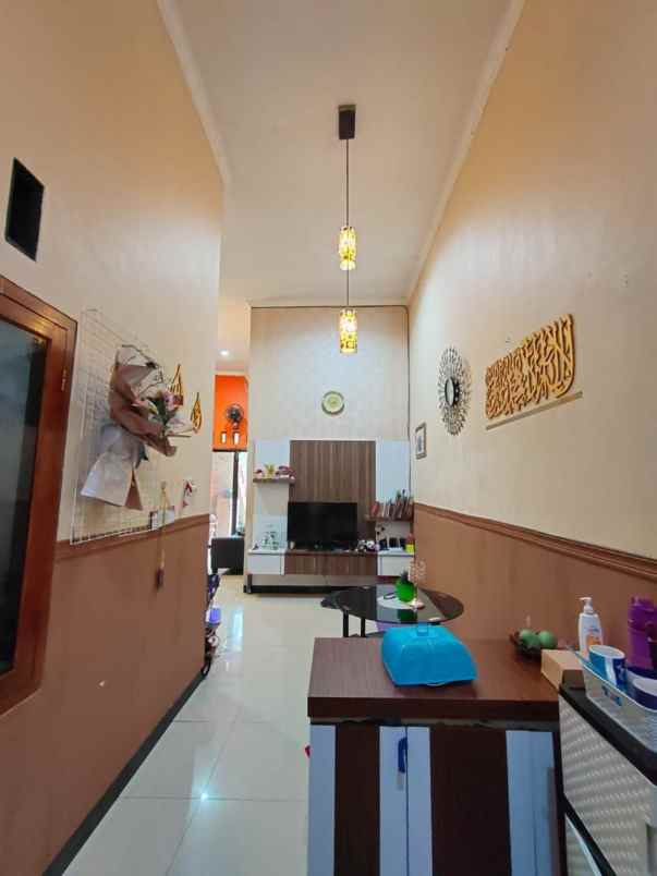 rumah medokan sawah timur furnish siap huni strategis