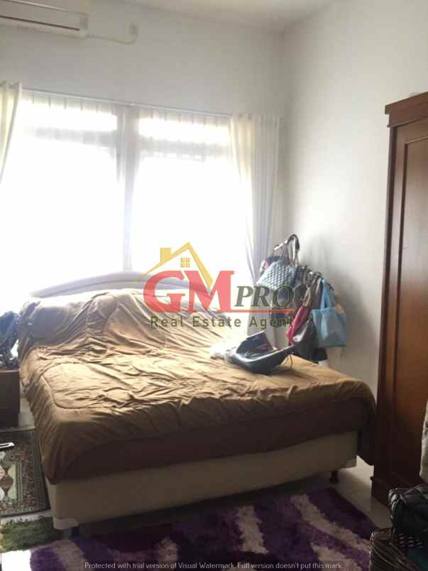 rumah merkuri margahayu raya