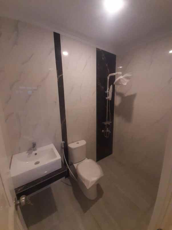 rumah mewah bata merah jagakarsa jakarta selatan