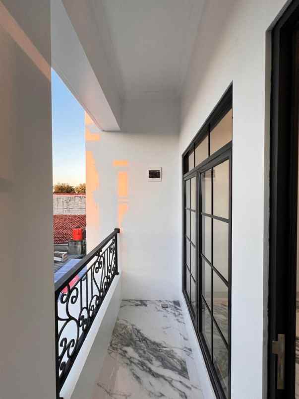 rumah mewah harjamukti cimanggis depok cluster