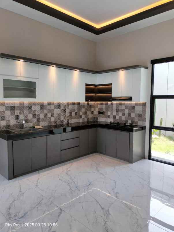 rumah mewah modern dekat kampus ugm yogyakarta