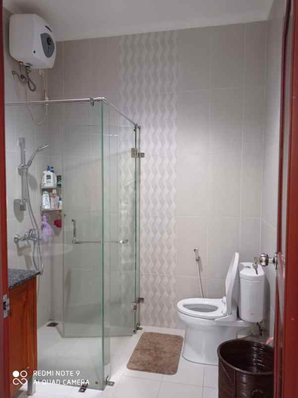 rumah mewah siap huni 2 lantai di muara karang