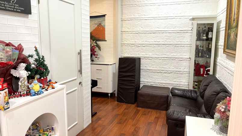 rumah mewah siap huni springhill townhouse kemayoran