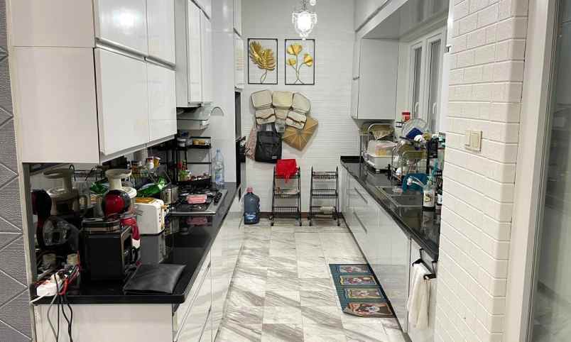 rumah mewah siap huni springhill townhouse kemayoran