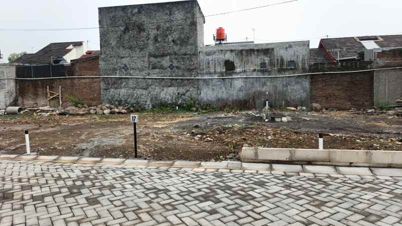 rumah mewah tengah kota semarang dekat rs ketileng