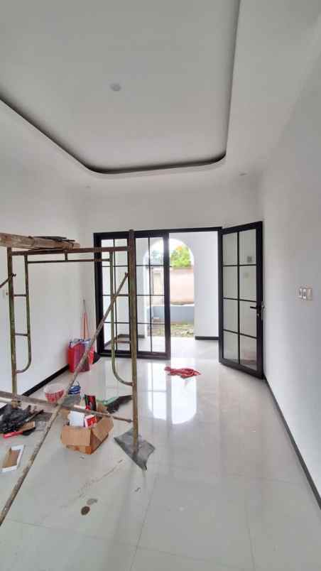 rumah minimalis 2 lantai 500 jutaan di pakis