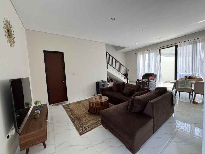 rumah minimalis grand sharon cipamokolan bandung