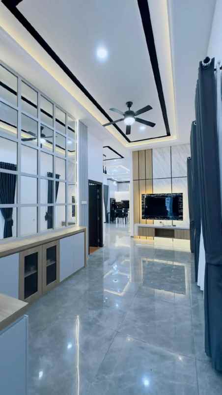rumah modern di lokasi strategis