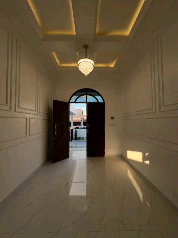 rumah modern di lokasi strategis