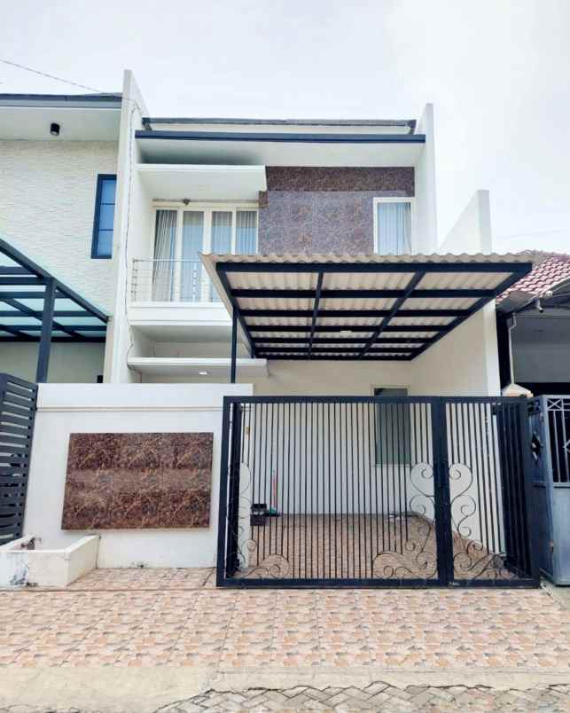 rumah mulyosari prima minimalis mewah semi furnished