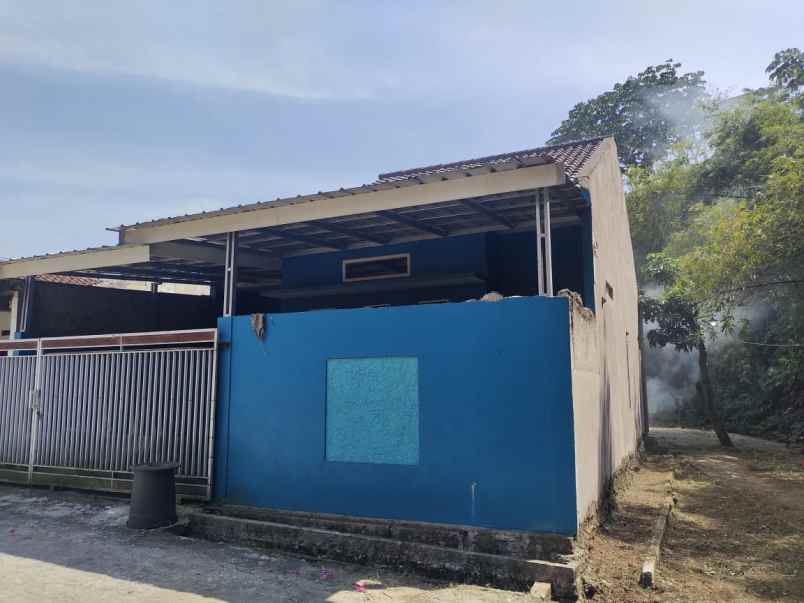 rumah murah hook furnished di sawangan depok